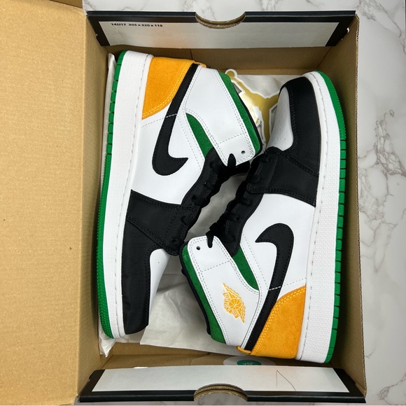 Nike Air Jordan 1 Mid SE ☘️ - Picture 15 of 15
